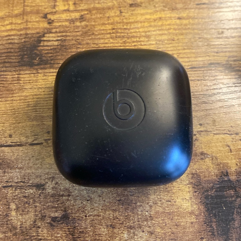 Powerbeats Pro Case Only